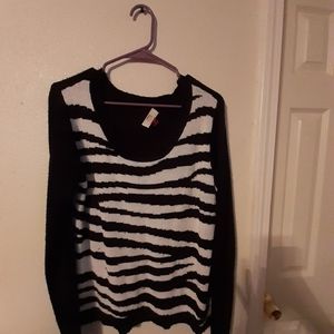 Long sleeve sweater shirt